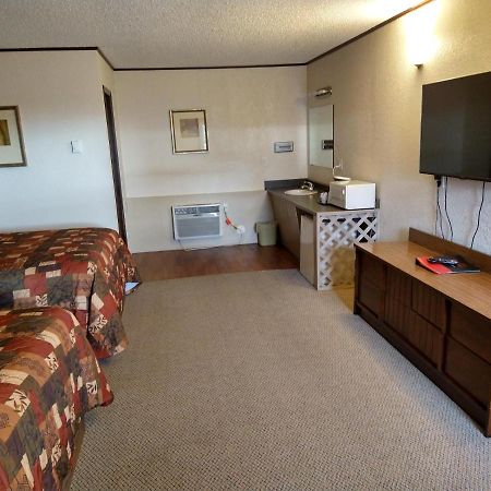 Budget Host 4U Motel 鲍曼 外观 照片